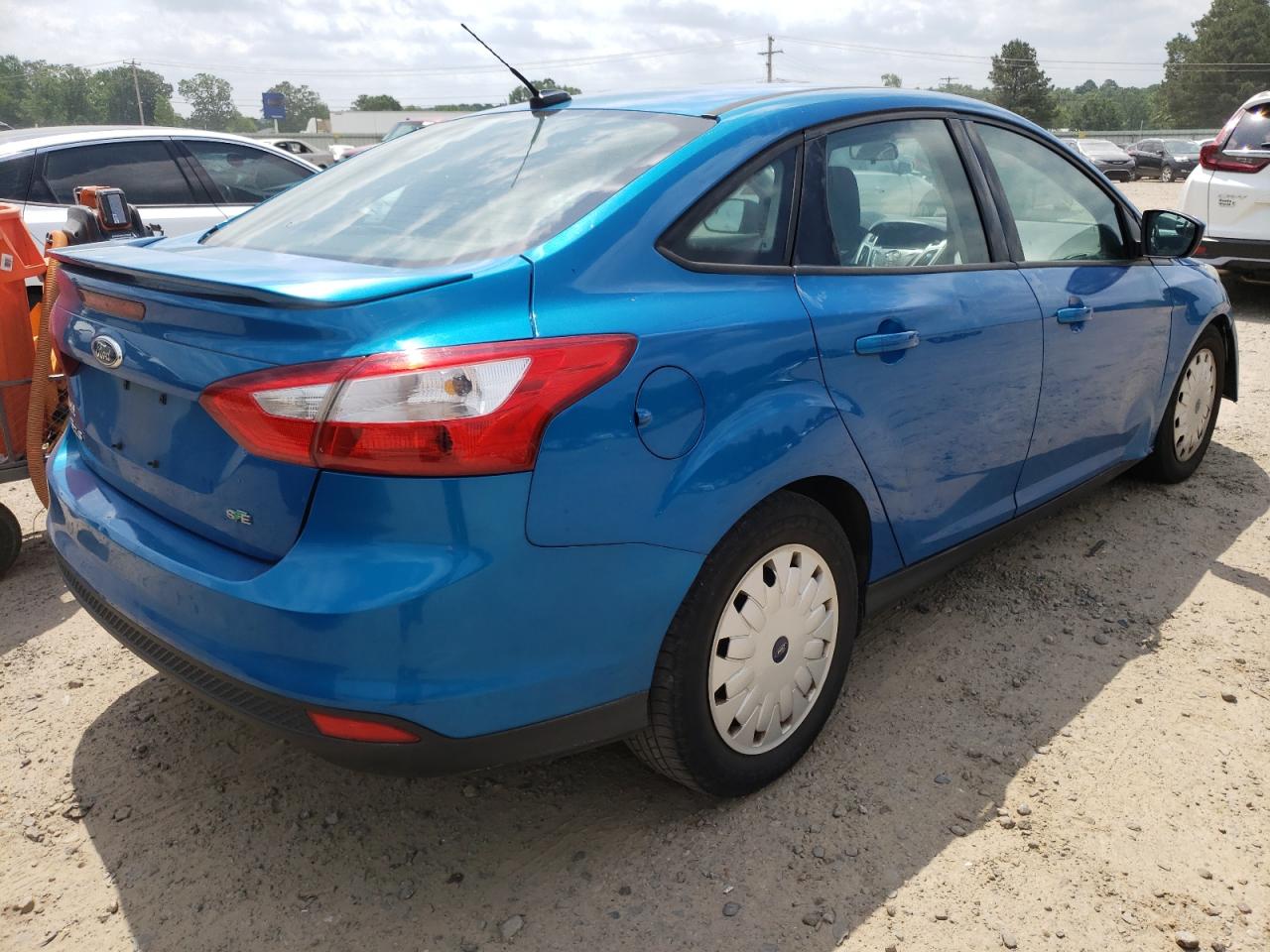 Photo 4 from auction – 2012 FORD FOCUS SE with VIN 1FAHP3F29CL157883