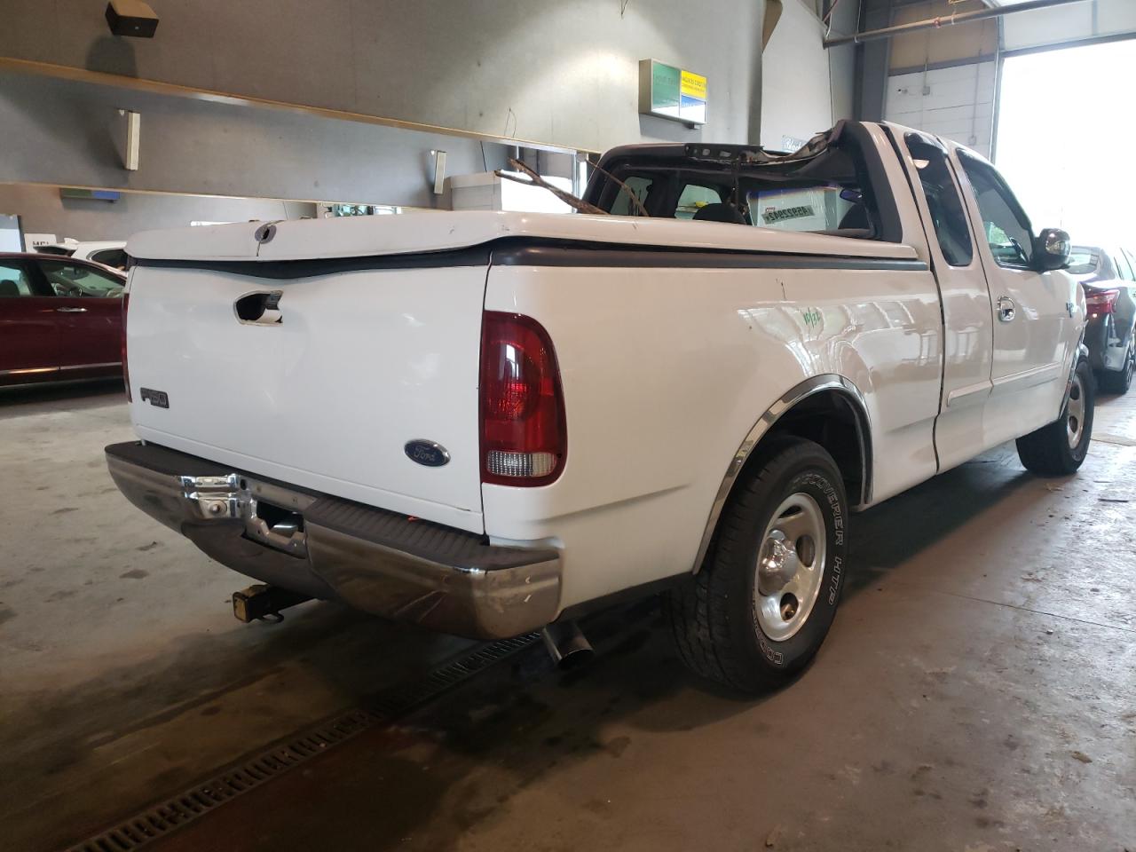 Zdjęcie 4 z aukcji – 2000 FORD F150 z VIN 1FTRX17W0YNA42699
