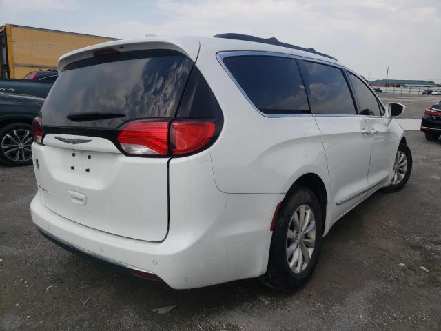 Photo 4 from auction – 2017 CHRYSLER PACIFICA T with VIN 2C4RC1BG6HR610839