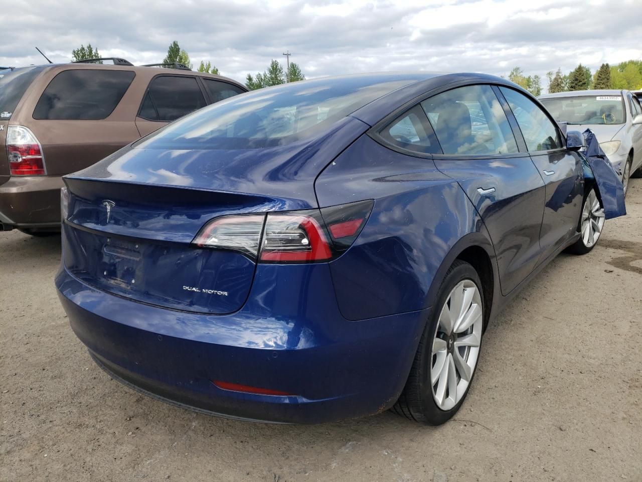 Photo 16 from auction – 2018 TESLA MODEL 3 with VIN 5YJ3E1EBXJF088430