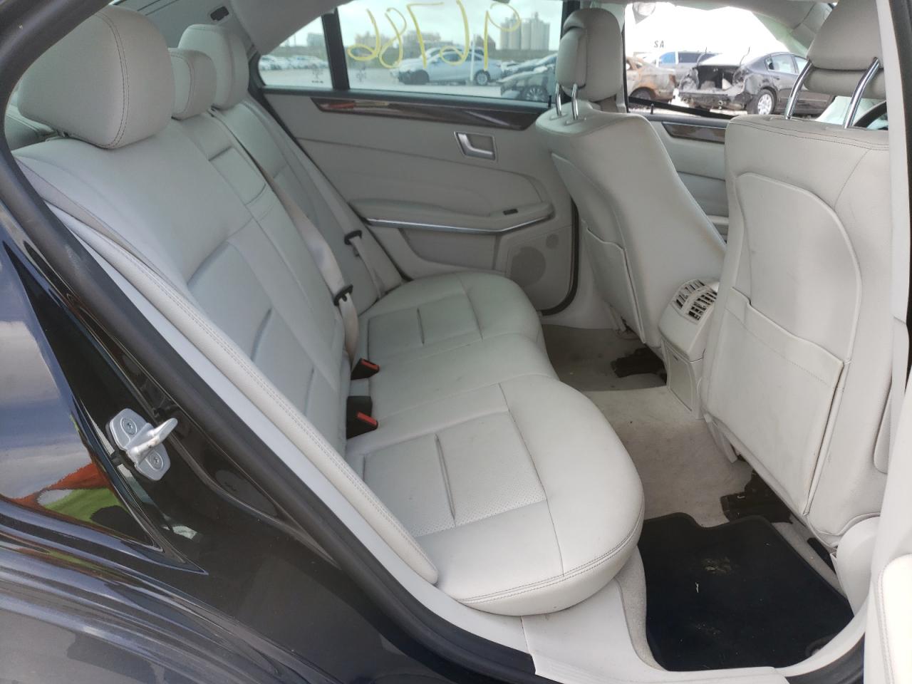 Photo 6 from auction – 2016 MERCEDES-BENZ E 350 with VIN WDDHF5KB2GB175125