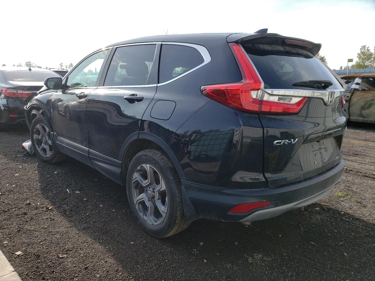 Photo 3 from auction – 2017 HONDA CR-V EX with VIN 2HKRW2H50HH140033