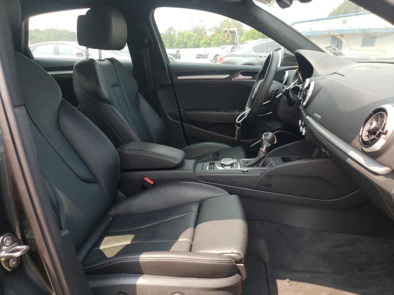 Photo 5 from auction – 2019 AUDI S3 PREMIUM with VIN WAUB1GFF8KA076795