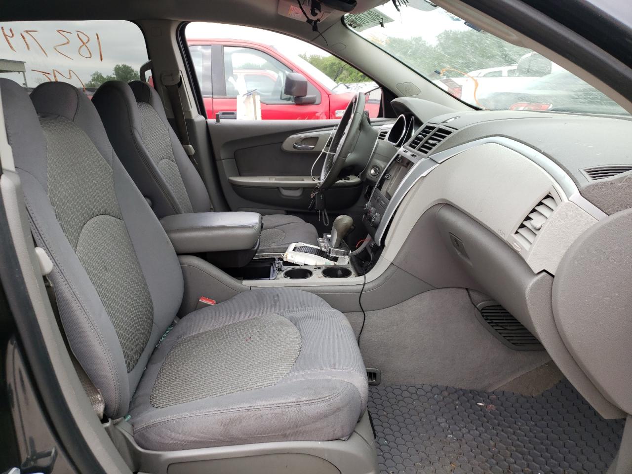 Photo 5 from auction – 2012 CHEVROLET TRAVERSE L with VIN 1GNKRFED9CJ252574