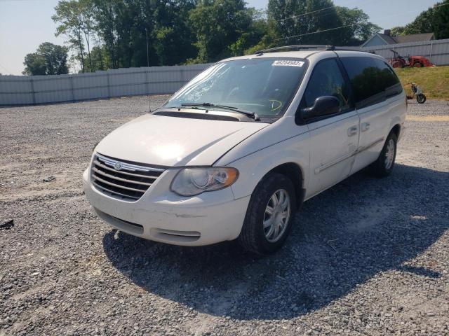 Photo 2 from auction – 2006 CHRYSLER TOWN & COU with VIN 2A4GP54L36R859331