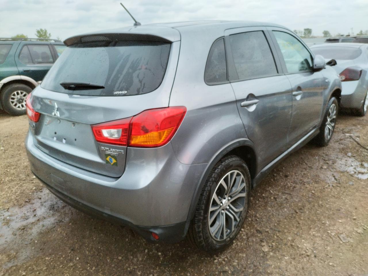 Photo 4 from auction – 2016 MITSUBISHI OUTLANDER with VIN JA4AR3AU2GZ026886
