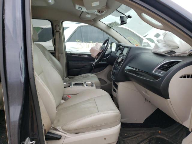 Photo 5 from auction – 2013 CHRYSLER TOWN & COU with VIN 2C4RC1BG3DR594707
