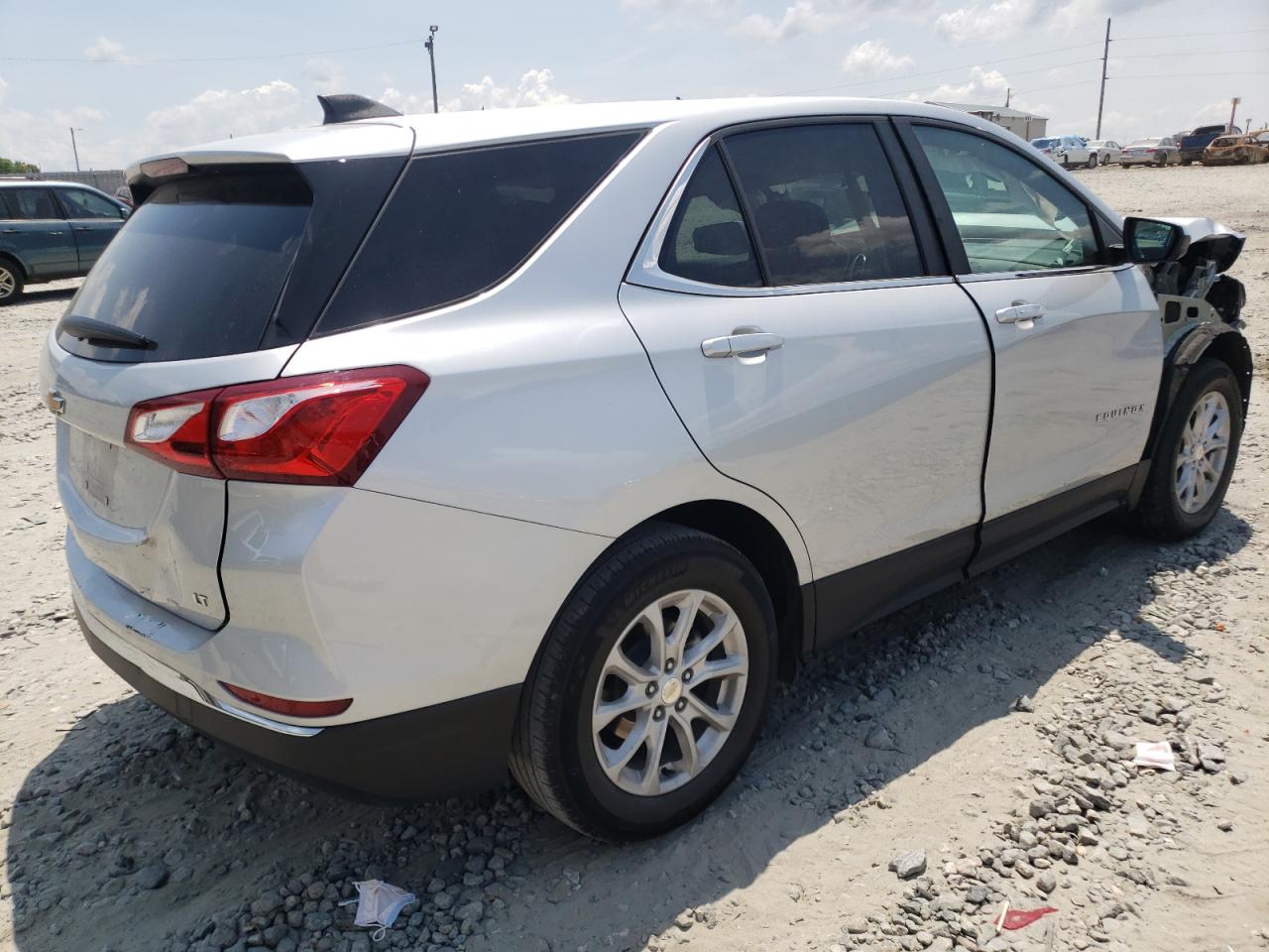 Photo 4 from auction – 2021 CHEVROLET EQUINOX LT with VIN 3GNAXKEVXMS141082