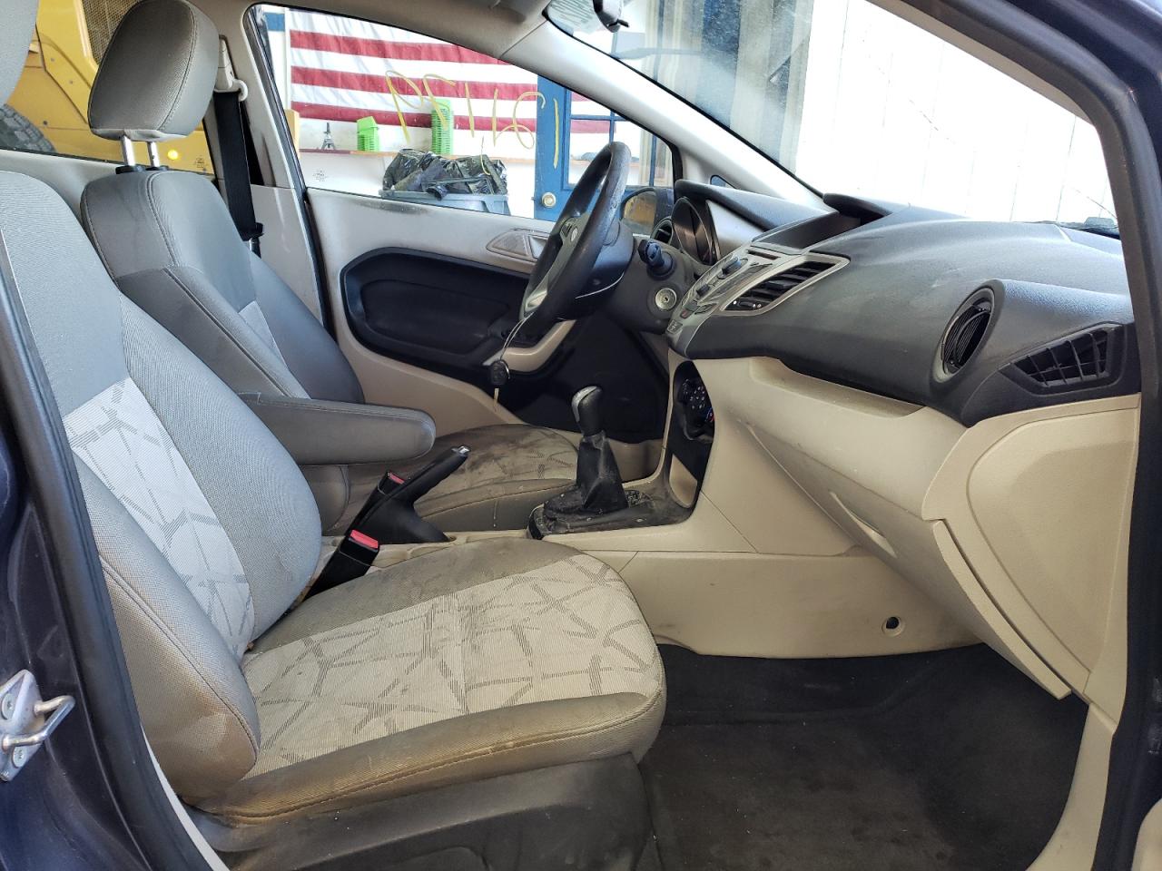 Фото 5 с аукциона – 2012 FORD FIESTA SE с VIN 3FADP4BJ3CM196159