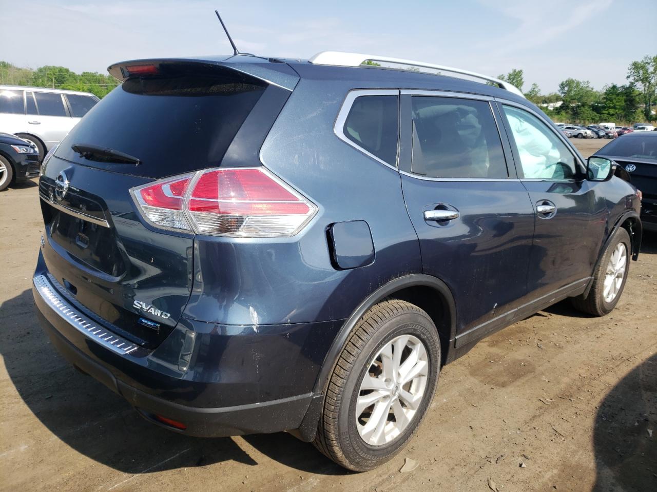 Photo 4 from auction – 2014 NISSAN ROGUE S with VIN 5N1AT2MK4EC840092