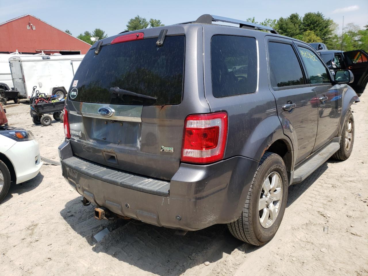 Photo 4 from auction – 2011 FORD ESCAPE LIM with VIN 1FMCU9EG7BKA02830