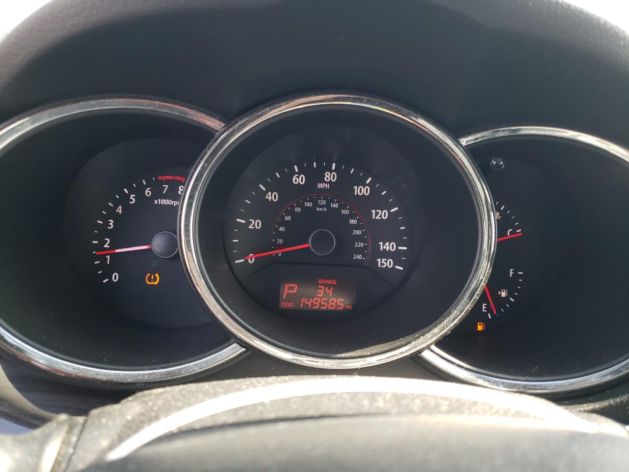 Photo 8 from auction – 2011 KIA SORENTO EX with VIN 5XYKUDA20BG182722