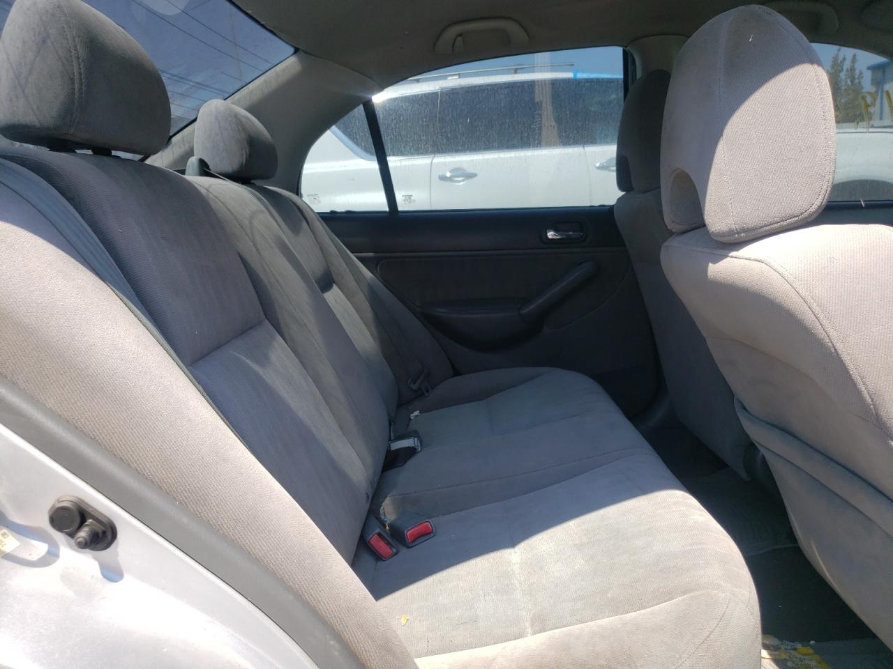 Photo 6 from auction – 2003 HONDA CIVIC LX with VIN 2HGES16583H558785