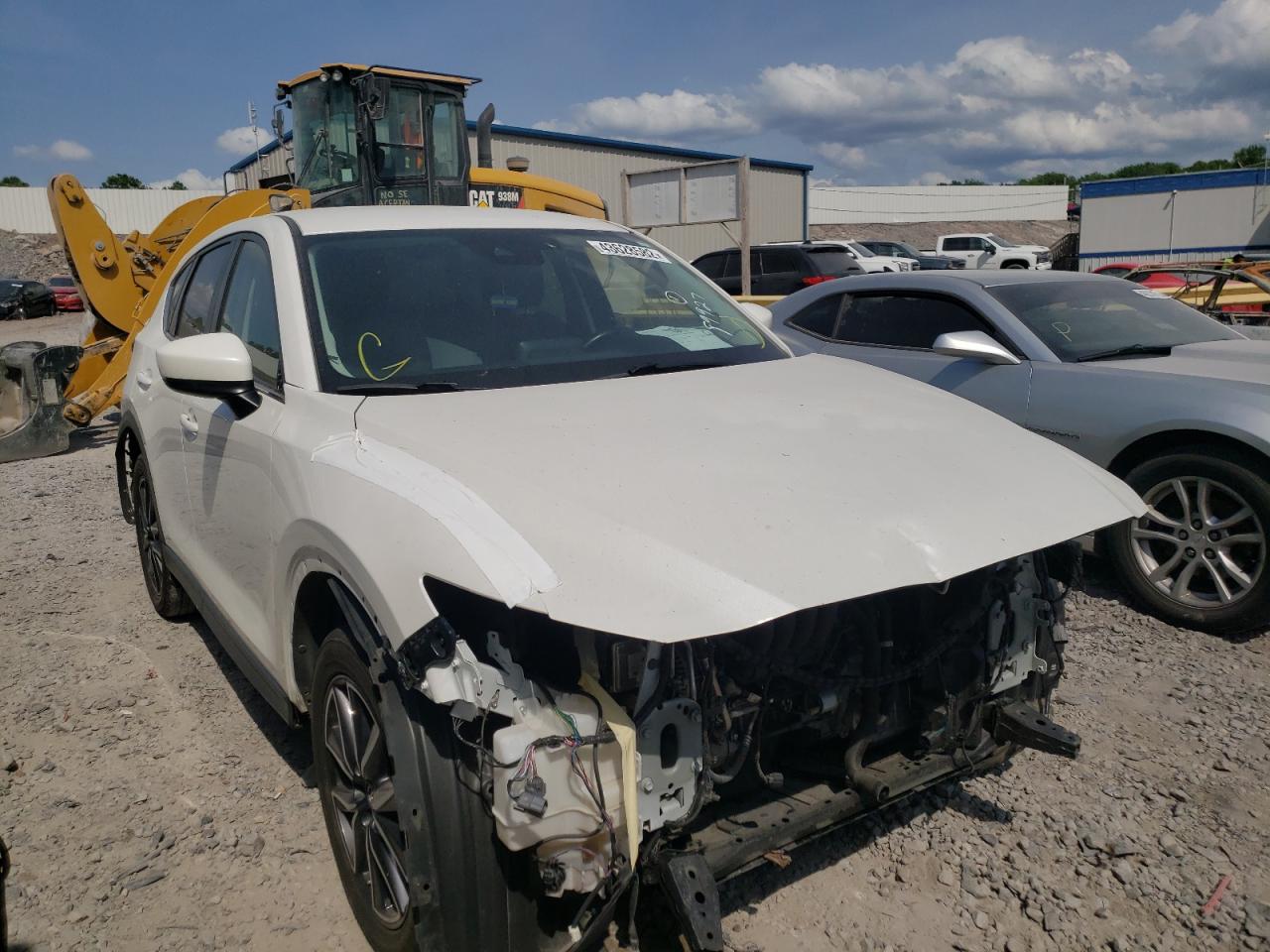 Photo 1 from auction – 2018 MAZDA CX-5 TOURI with VIN JM3KFACM8J1323663