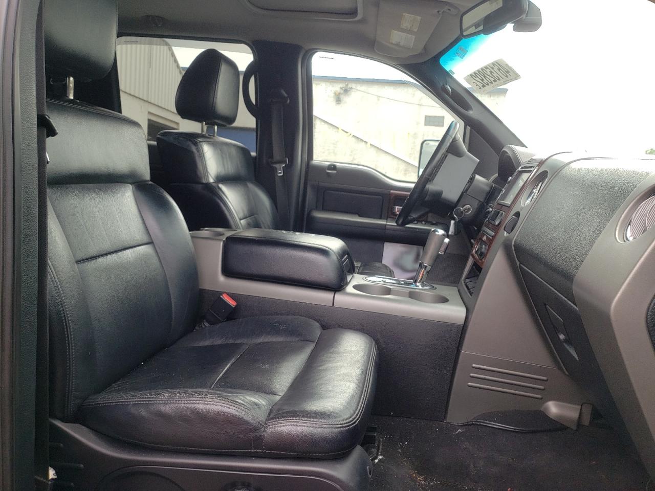 Photo 5 from auction – 2006 FORD F150 SUPER with VIN 1FTPW14526KB52285