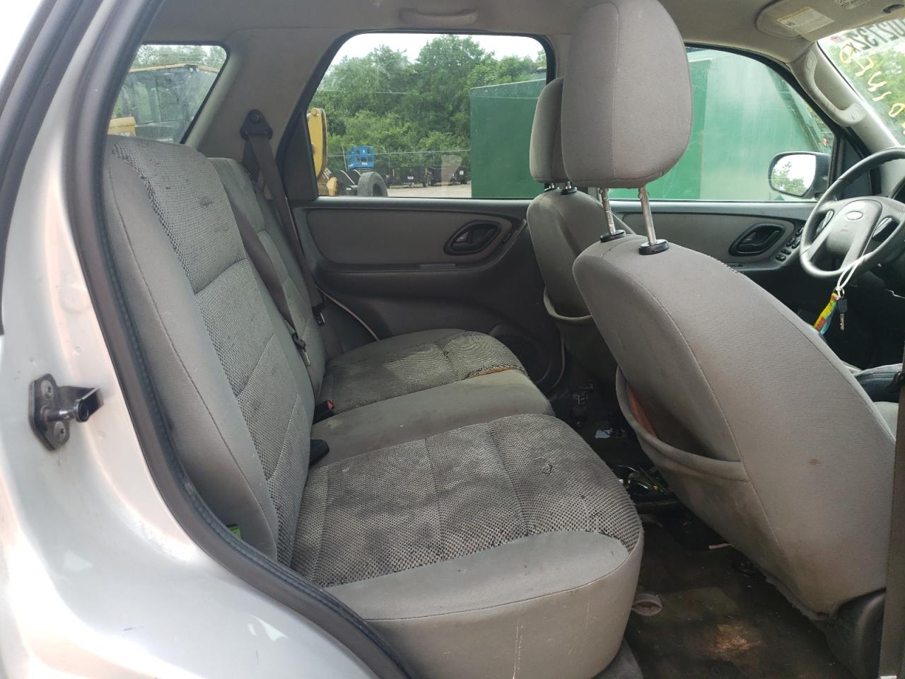 Foto 6 de la subasta – 2005 FORD ESCAPE con VIN 1FMYU03135DA19696