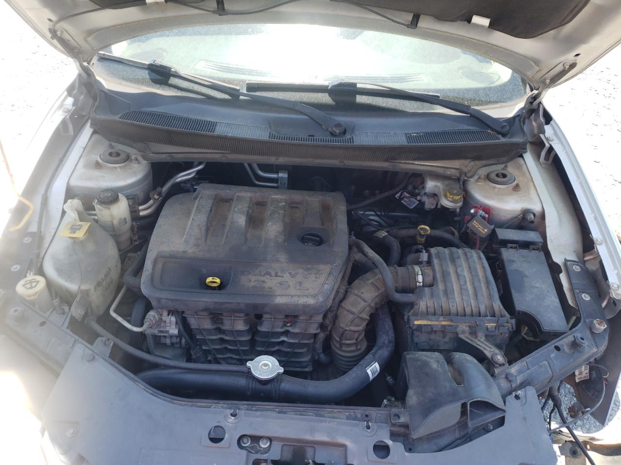 Photo 7 from auction – 2010 CHRYSLER SEBRING TO with VIN 1C3CC4FB7AN123727