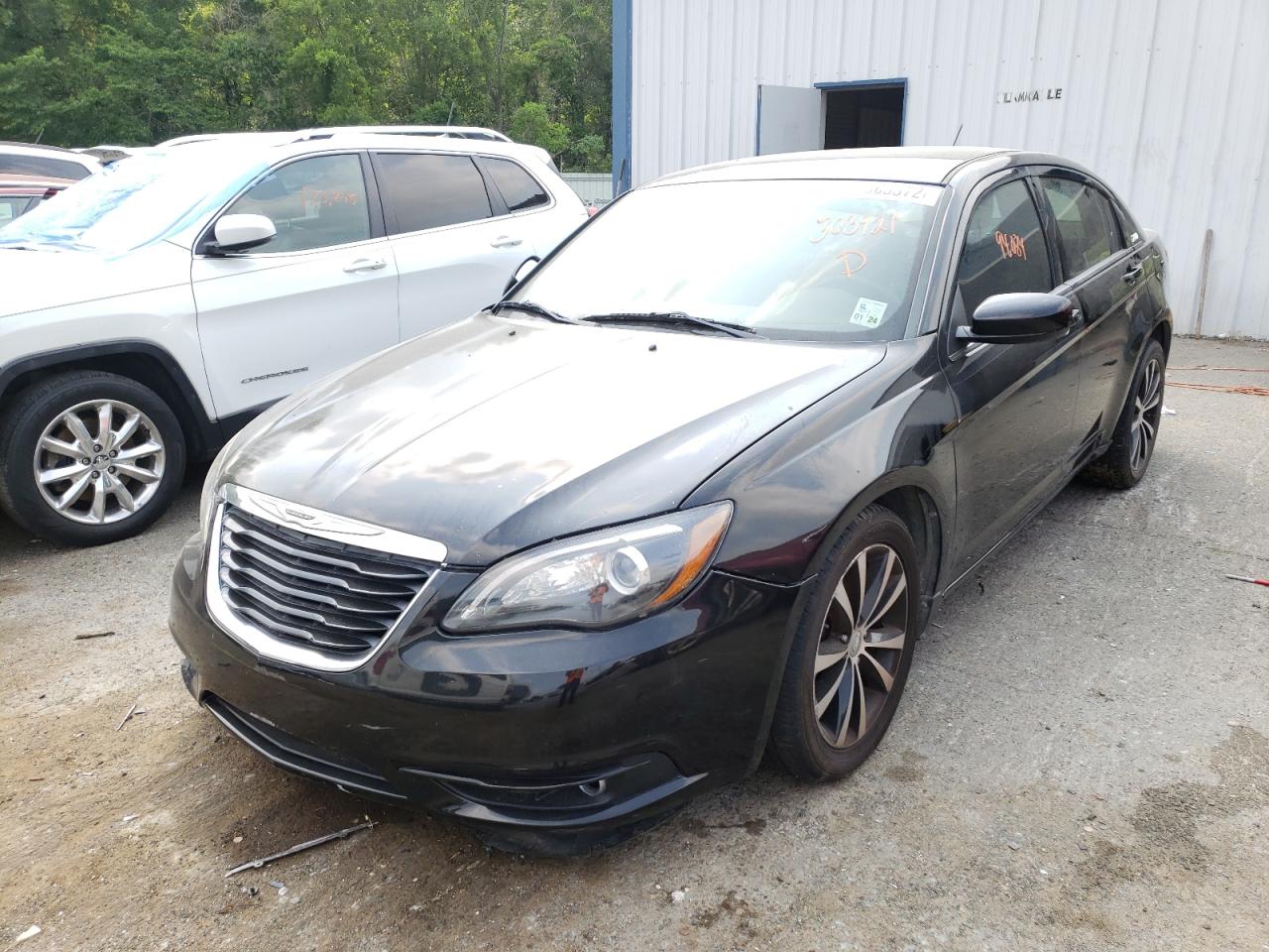 Photo 2 from auction – 2012 CHRYSLER 200 TOURIN with VIN 1C3CCBBG4CN303921