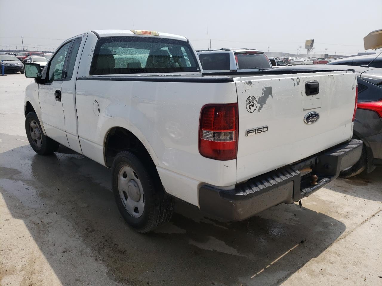Photo 3 from auction – 2005 FORD F150 with VIN 1FTRF12255KF14352
