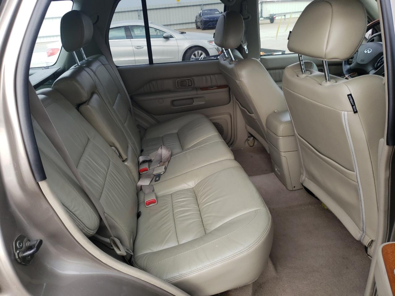Photo 6 from auction – 2002 INFINITI QX4 with VIN JNRDR09X22W213149