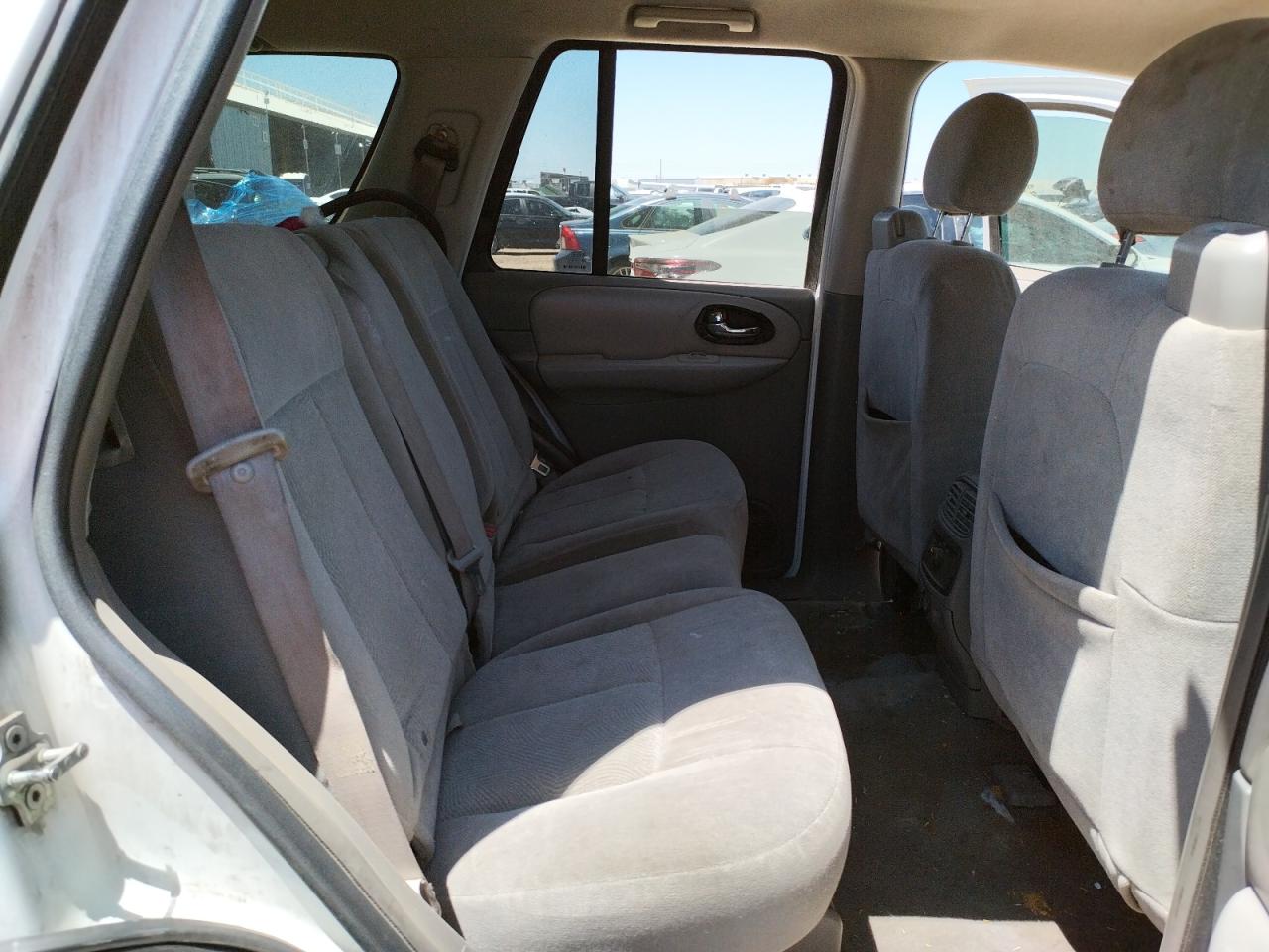 Photo 6 from auction – 2006 CHEVROLET TRAILBLAZE with VIN 1GNDS13S962118308