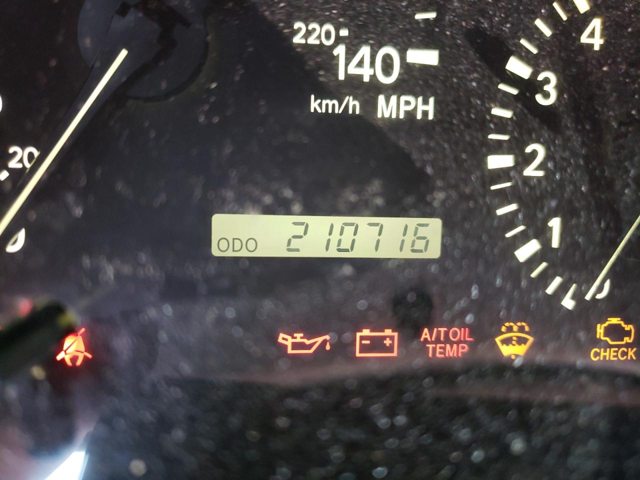 Photo 8 from auction – 2001 LEXUS RX 300 with VIN JTJGF10U410084117