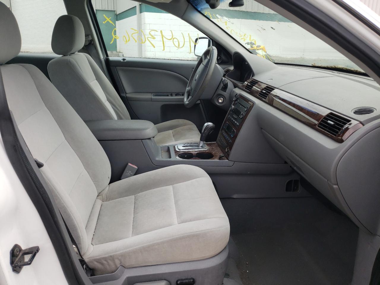 Photo 5 from auction – 2005 FORD FIVE HUNDR with VIN 1FAFP24105G160761