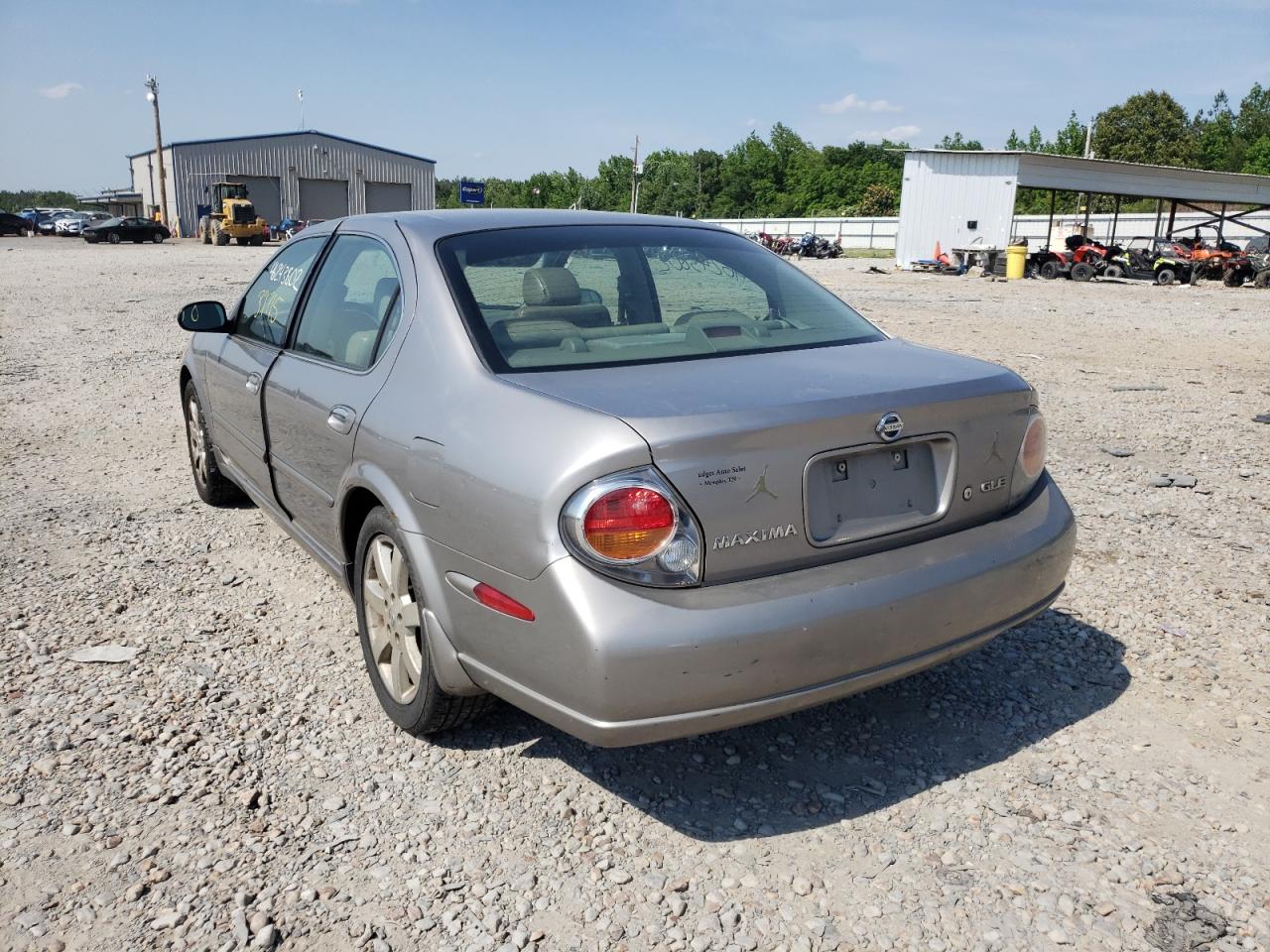 Photo 16 from auction – 2002 NISSAN MAXIMA GLE with VIN JN1DA31A32T000571