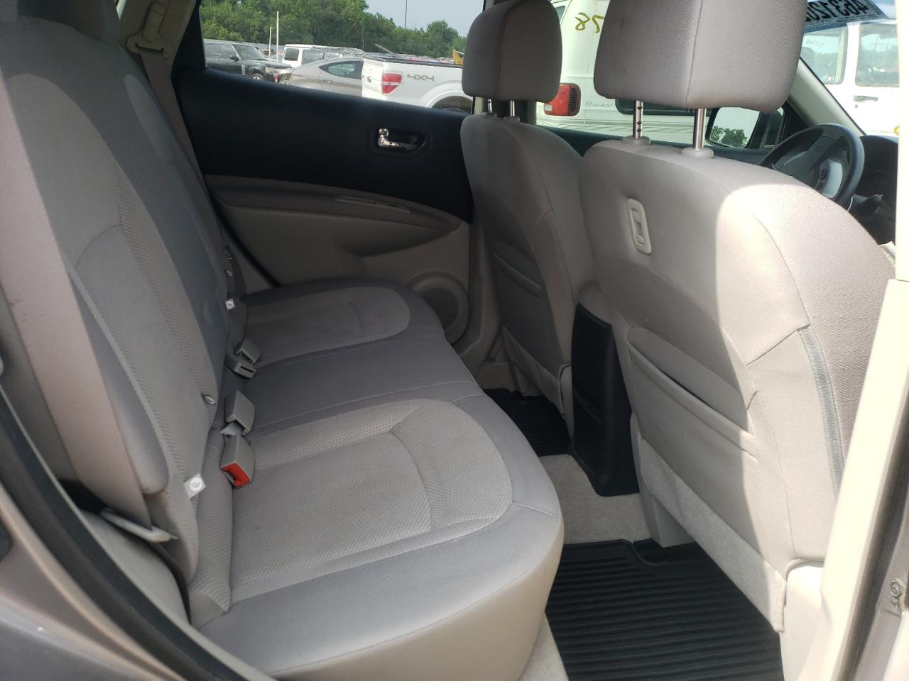 Photo 6 from auction – 2012 NISSAN ROGUE S with VIN JN8AS5MT8CW255520
