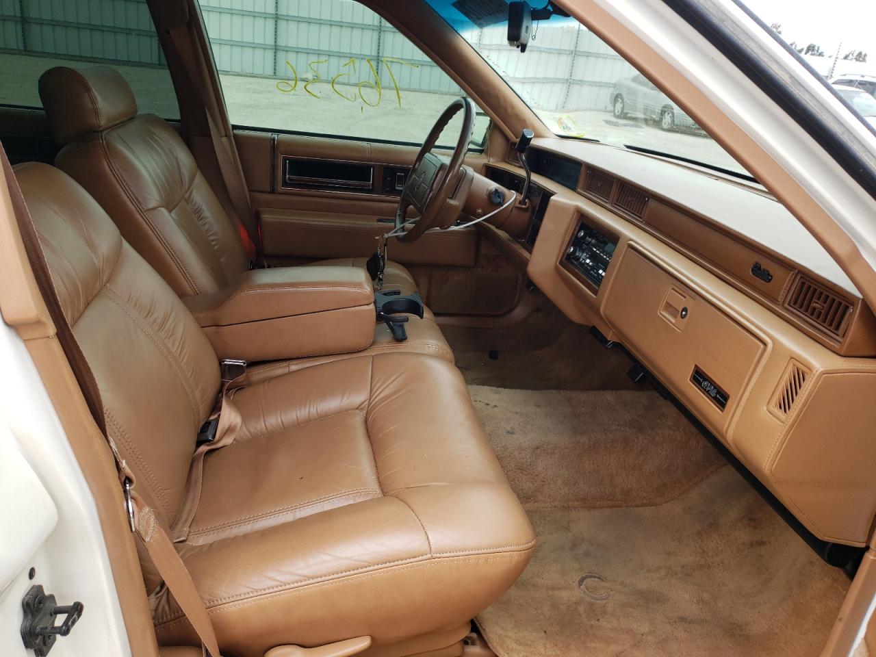 Photo 5 from auction – 1993 CADILLAC DEVILLE with VIN 1G6CD53B7P4219748