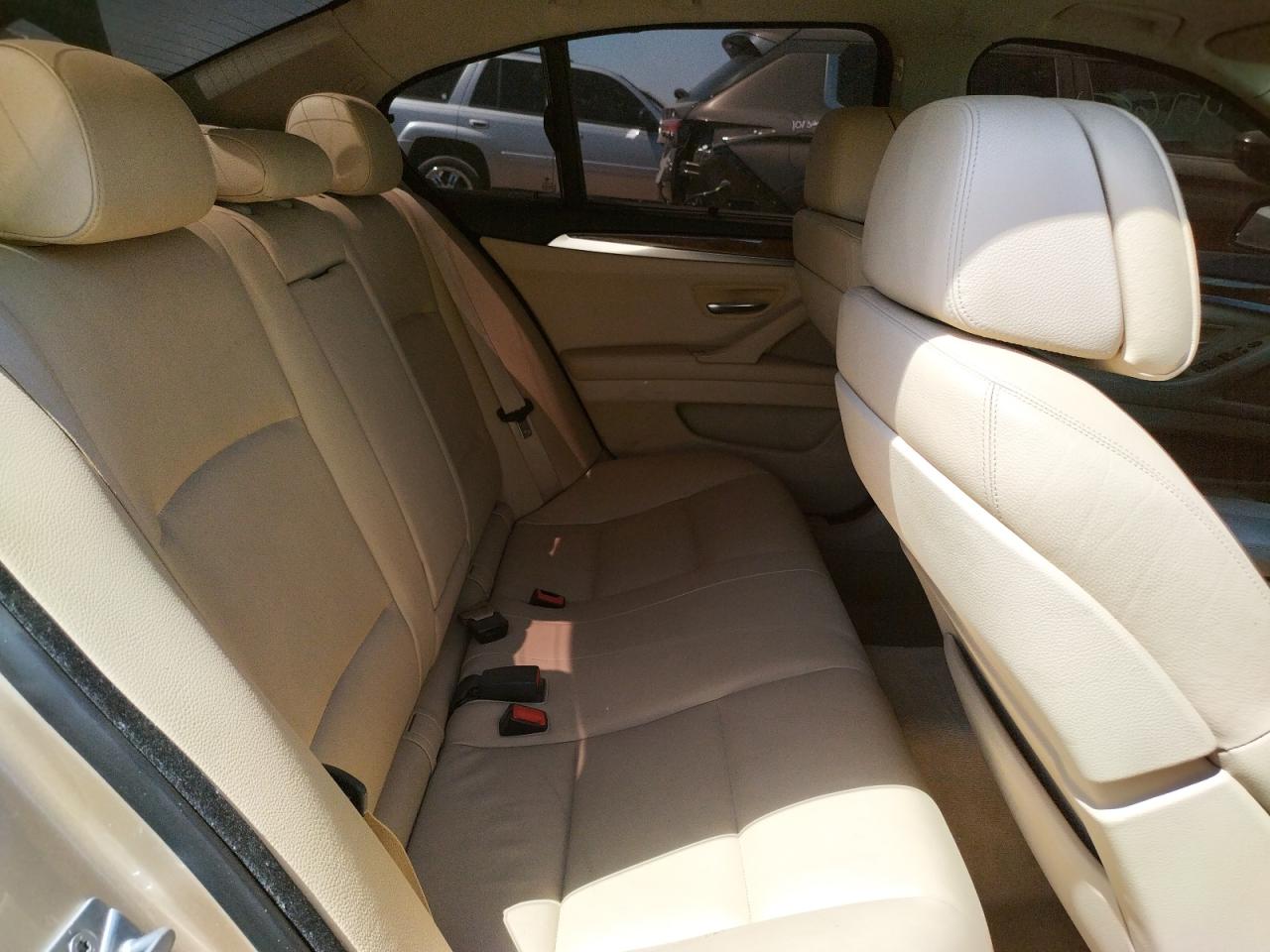 Photo 6 from auction – 2011 BMW 535 I with VIN WBAFR7C55BC802056