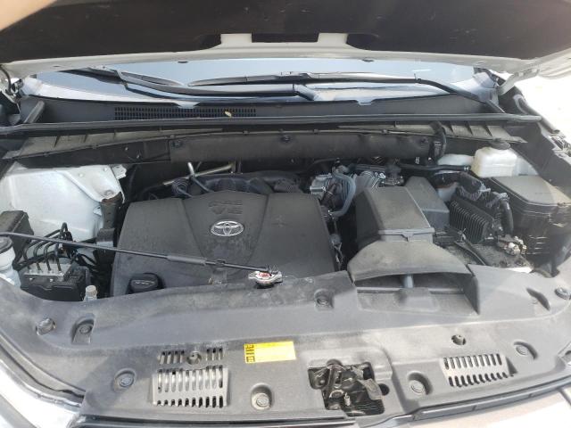 Photo 7 from auction – 2019 TOYOTA HIGHLANDER with VIN 5TDKZRFH0KS556440