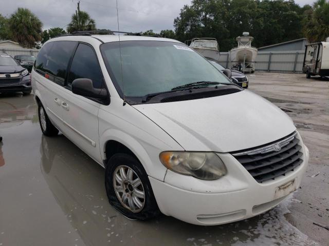 Photo 1 from auction – 2005 CHRYSLER TOWN & COU with VIN 2C4GP54L85R486422