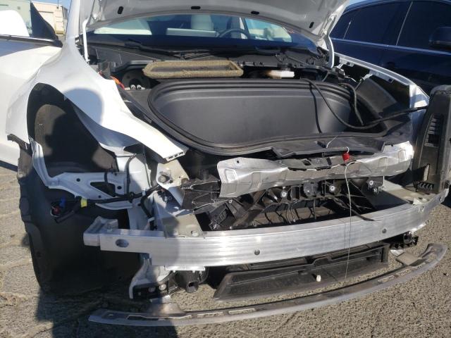 Photo 9 from auction – 2020 TESLA MODEL Y with VIN 5YJYGDEE9LF058964