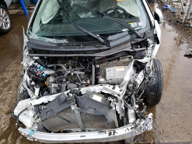 Photo 7 from auction – 2016 TOYOTA PRIUS C with VIN JTDKDTB30G1121444