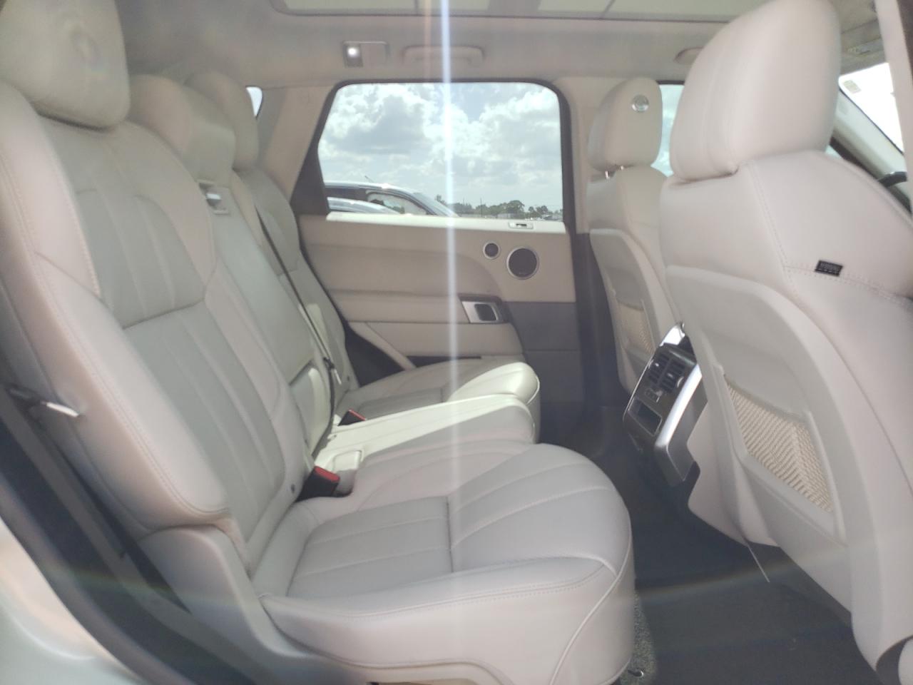 Photo 6 from auction – 2015 LAND ROVER RANGE ROVE with VIN SALWR2VF1FA600403