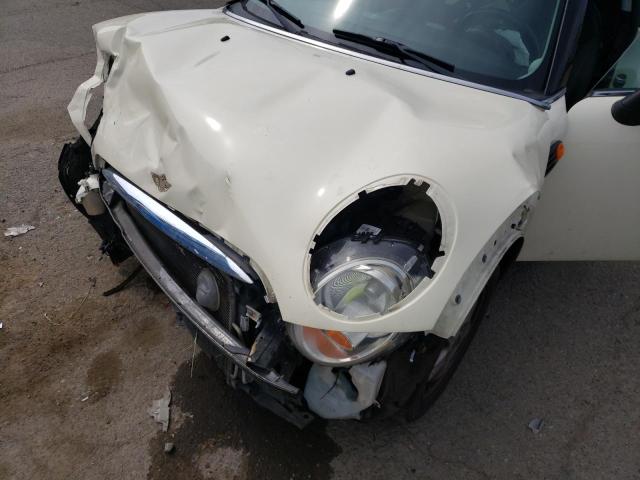 Photo 7 from auction – 2010 MINI COOPER with VIN WMWMF3C54ATU77410