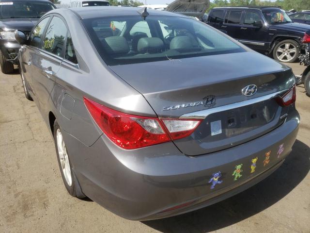 Photo 3 from auction – 2013 HYUNDAI SONATA SE with VIN 5NPEC4AC2DH544067