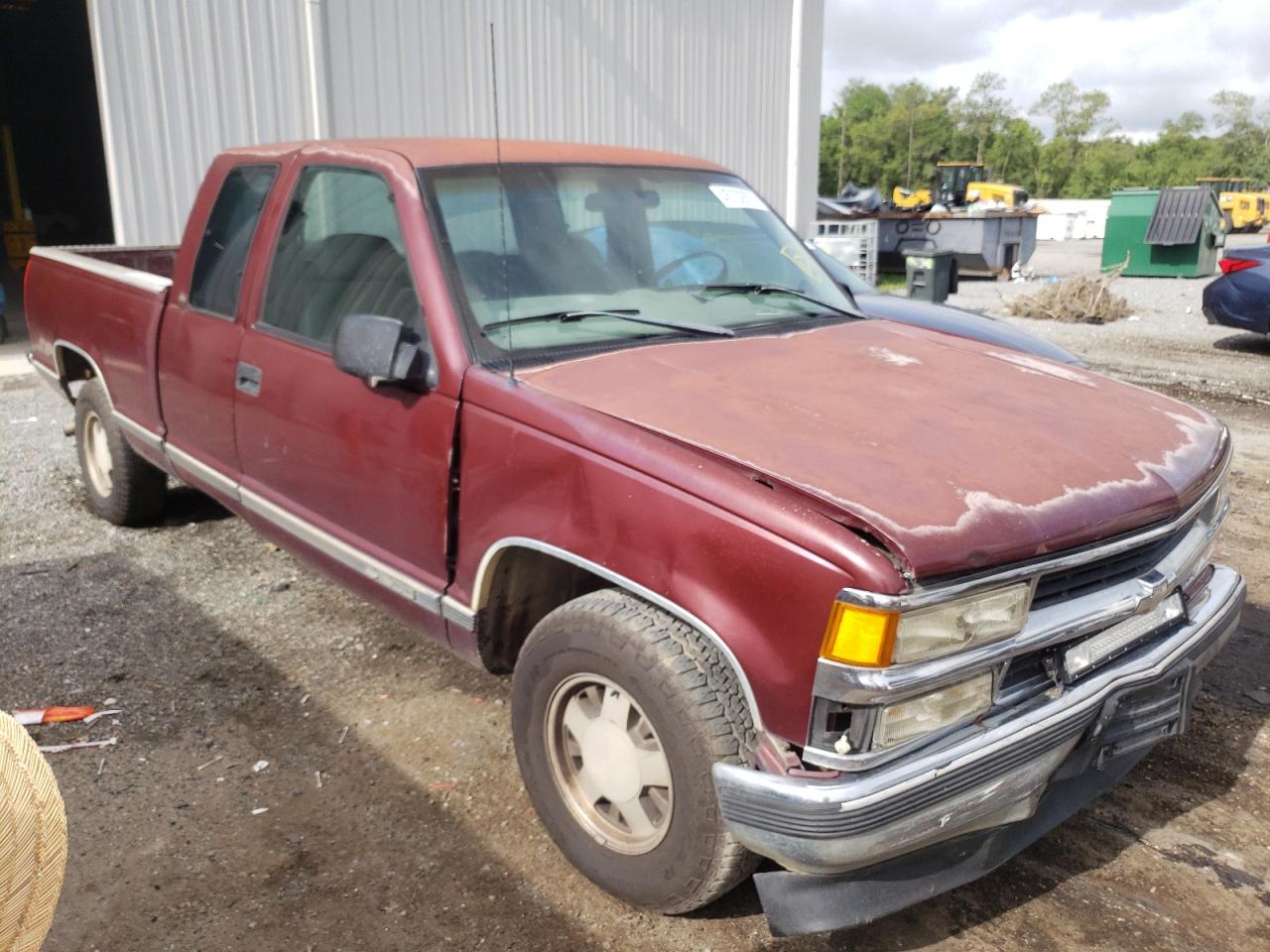 CHEVROLET GMT-400 C1 1998 with VIN 1GCEC19M5WE214132 - Photo from auction