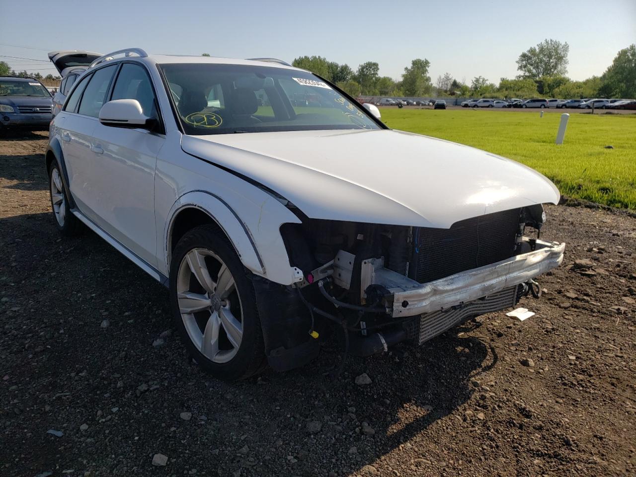 AUDI A4 ALLROAD 2014 with VIN WA1UFAFL8EA038899 - Photo from auction