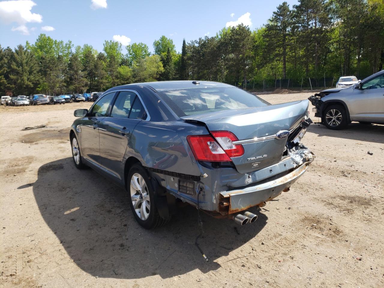 Zdjęcie 3 z aukcji – 2010 FORD TAURUS SEL z VIN 1FAHP2EW9AG138268