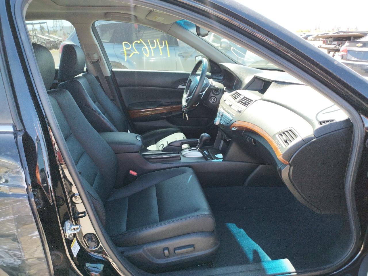 Photo 5 from auction – 2012 HONDA ACCORD EXL with VIN 1HGCP3F82CA006034