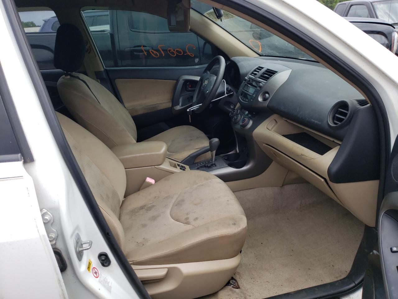 Photo 5 from auction – 2010 TOYOTA RAV4 with VIN JTMZF4DV6A5027646