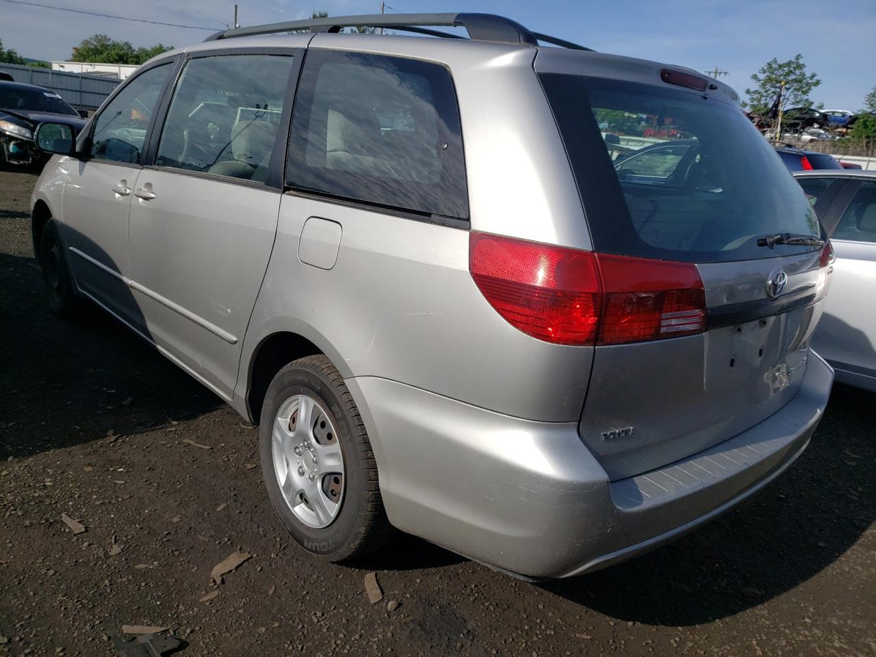 Photo 3 from auction – 2005 TOYOTA SIENNA CE with VIN 5TDZA23C95S361074