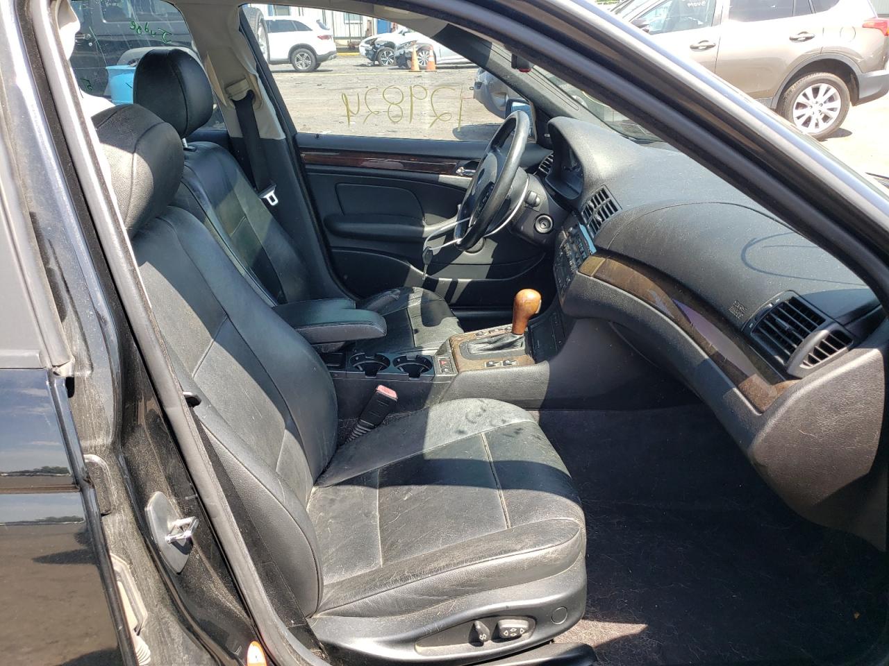 Photo 5 from auction – 2001 BMW 325 I with VIN WBAAV33431FU84084