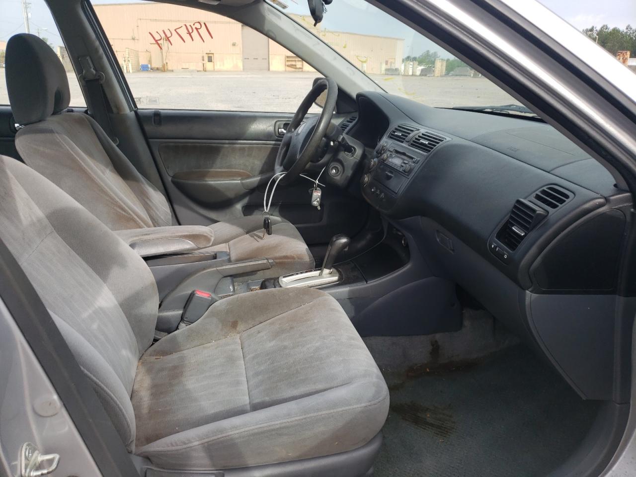 Photo 5 from auction – 2005 HONDA CIVIC LX with VIN 2HGES16585H604070