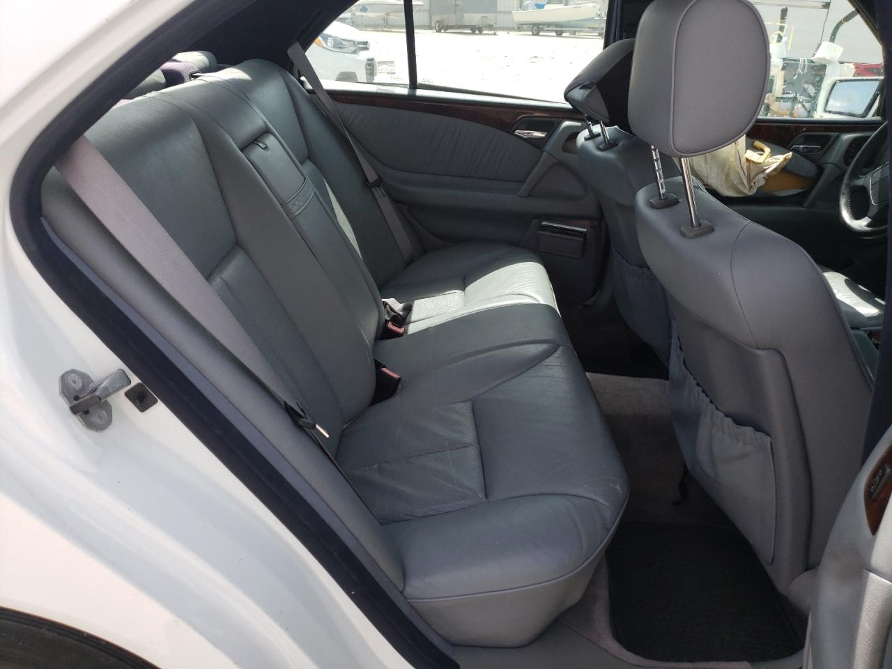 صورة رقم 6 من المزاد - 1997 MERCEDES-BENZ E 320 مع VIN WDBJF55FXVA429191