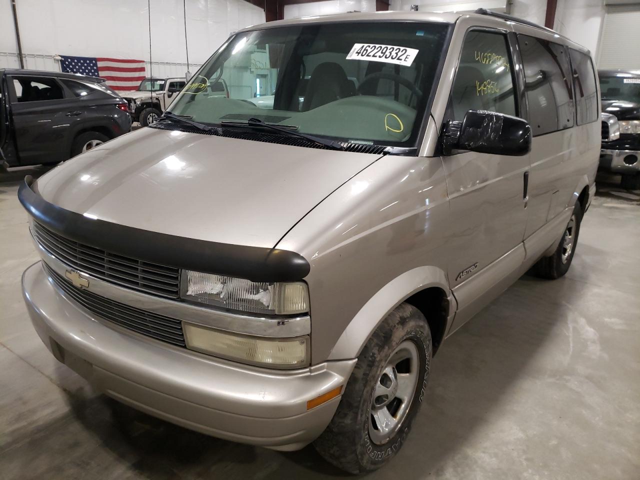Photo 15 from auction – 2001 CHEVROLET ASTRO with VIN 1GNDM19W81B157341