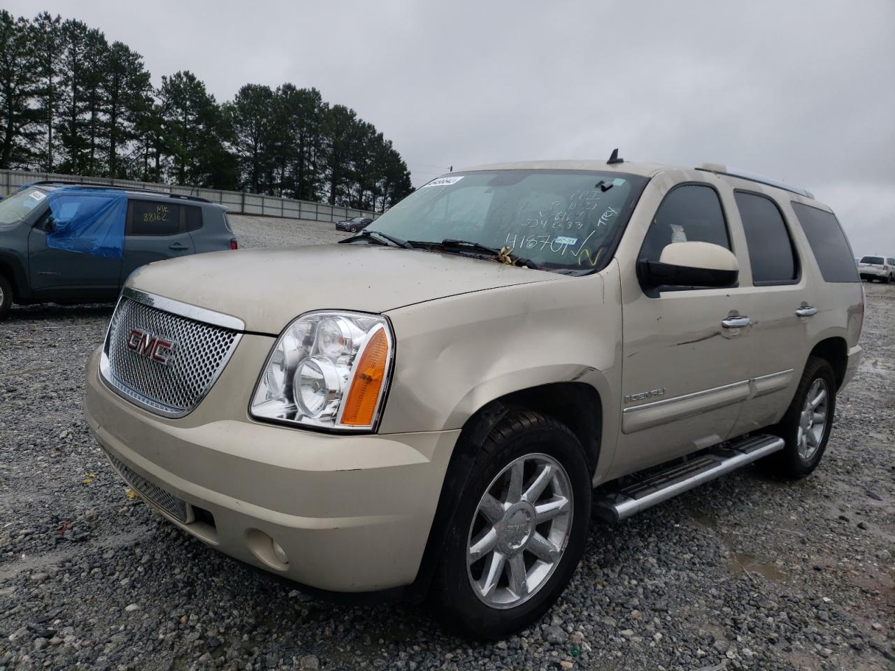 Photo 2 from auction – 2008 GMC YUKON DENA with VIN 1GKFK63878J116167