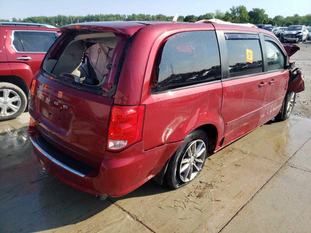Photo 16 from auction – 2015 DODGE GRAND CARA with VIN 2C4RDGBG7FR750363